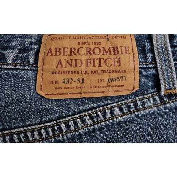Abercrombie and Fitch Womens 4 Button Fly Distressed Med Wash Flare Jeans 2S - Picture 4 of 6
